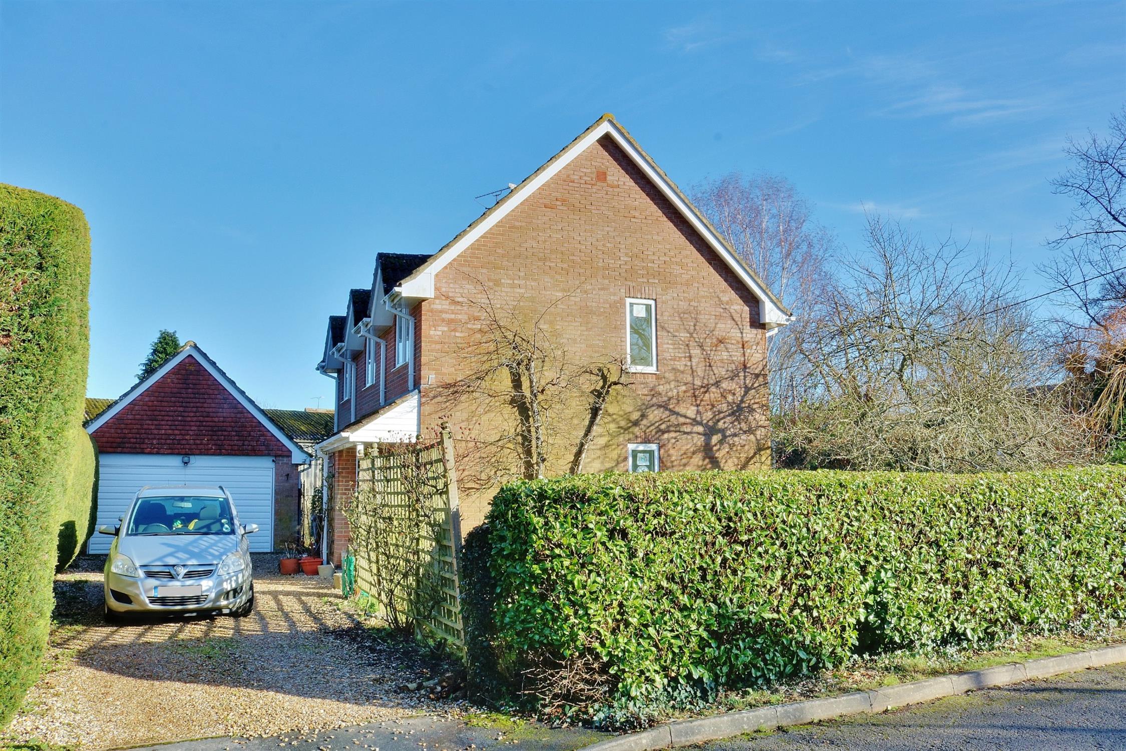 For Sale Kings Somborne, 4 Bedroom Property from Pearsons Estate Agents