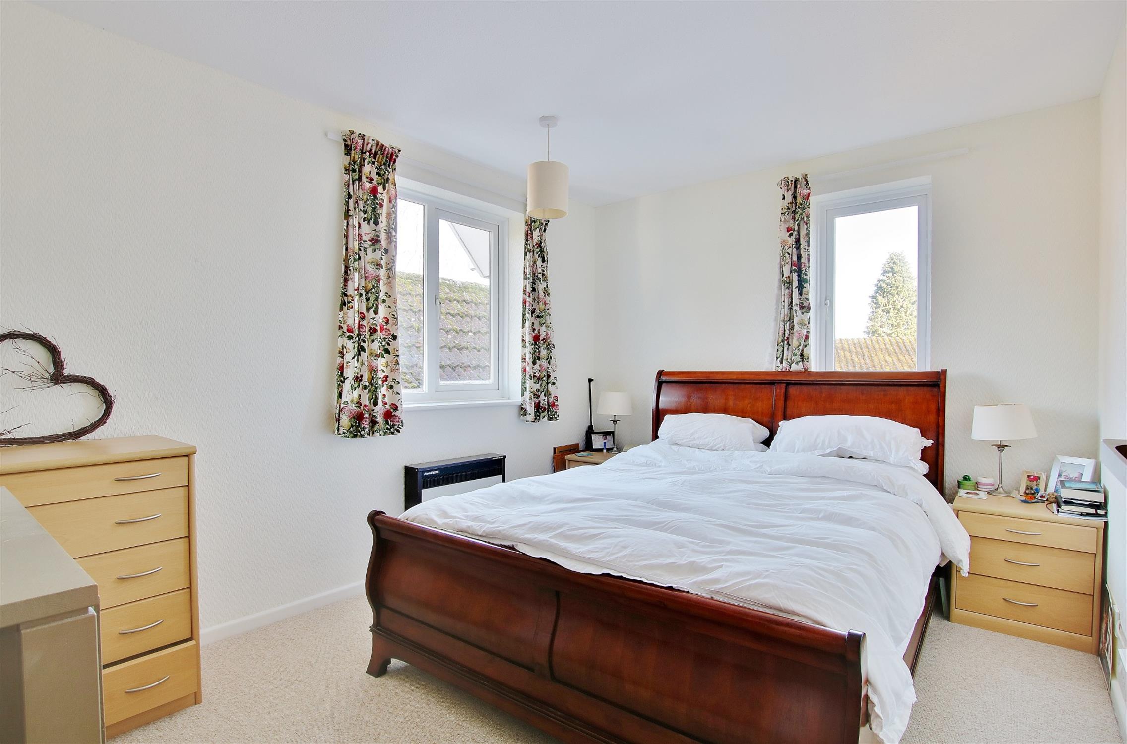 For Sale Kings Somborne, 4 Bedroom Property from Pearsons Estate Agents