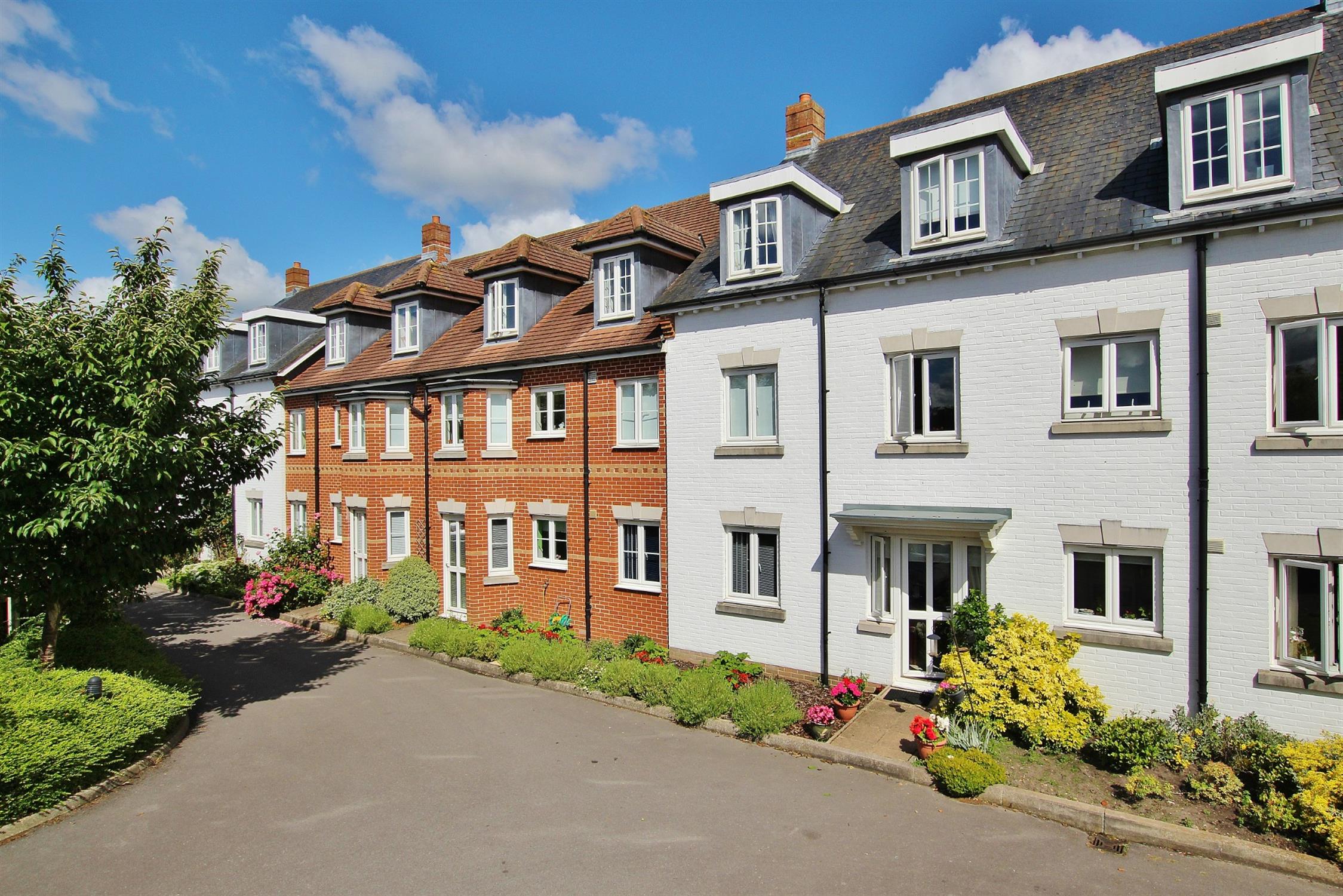 For Sale Alma Road, Romsey, 2 Bedroom Property from Pearsons Estate Agents