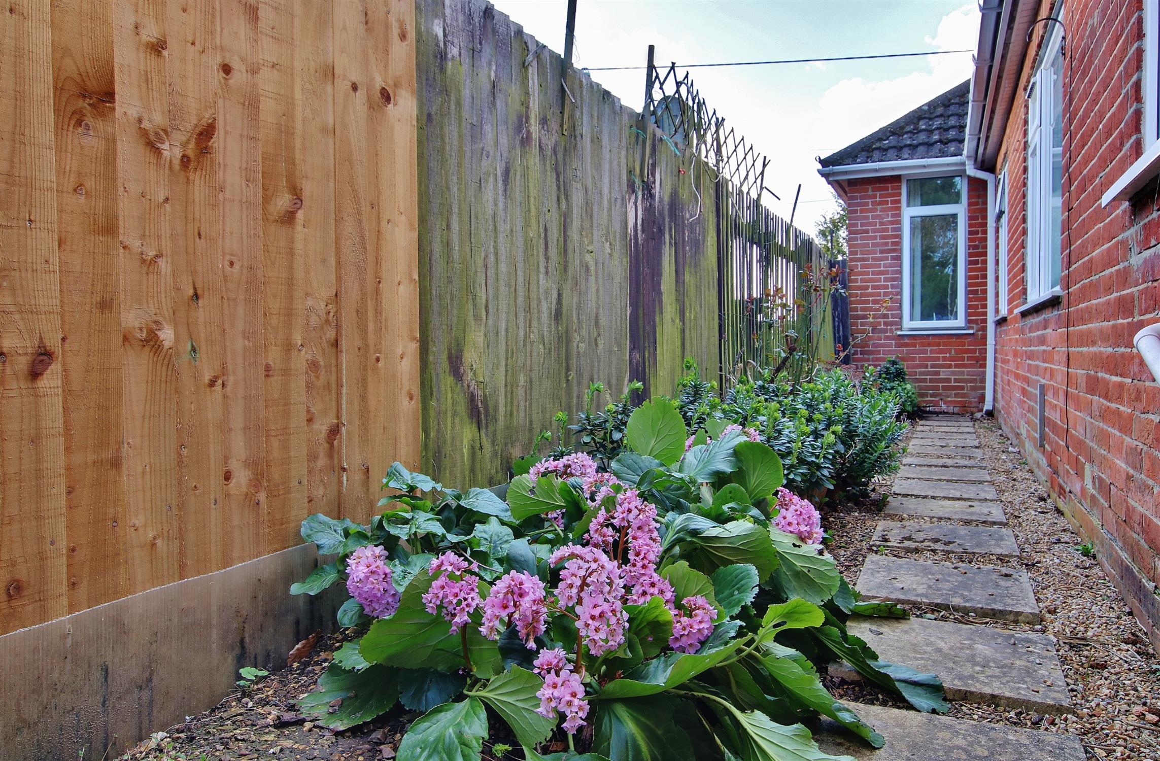 For Sale Whitenap Lane, Romsey, 3 Bedroom Property from Pearsons