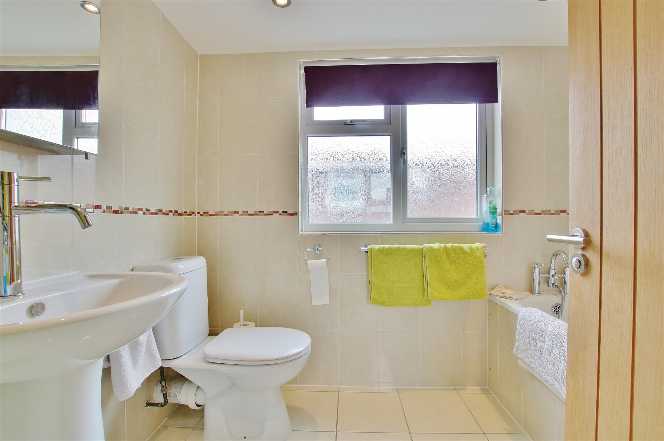 For Sale Nursling, 3 Bedroom Property from Pearsons Estate Agents