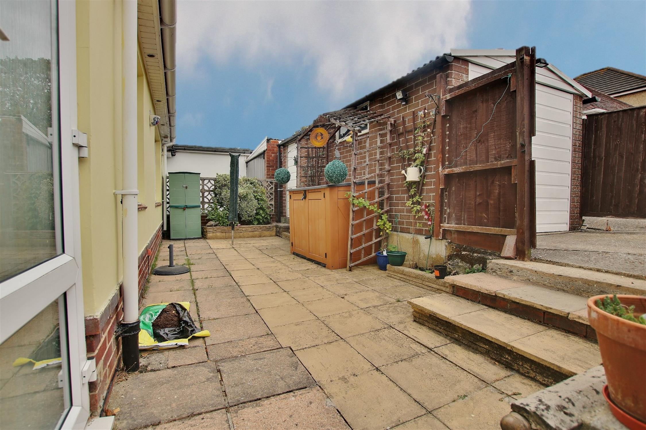 For Sale Bitterne, Southampton, 2 Bedroom Property from Pearsons