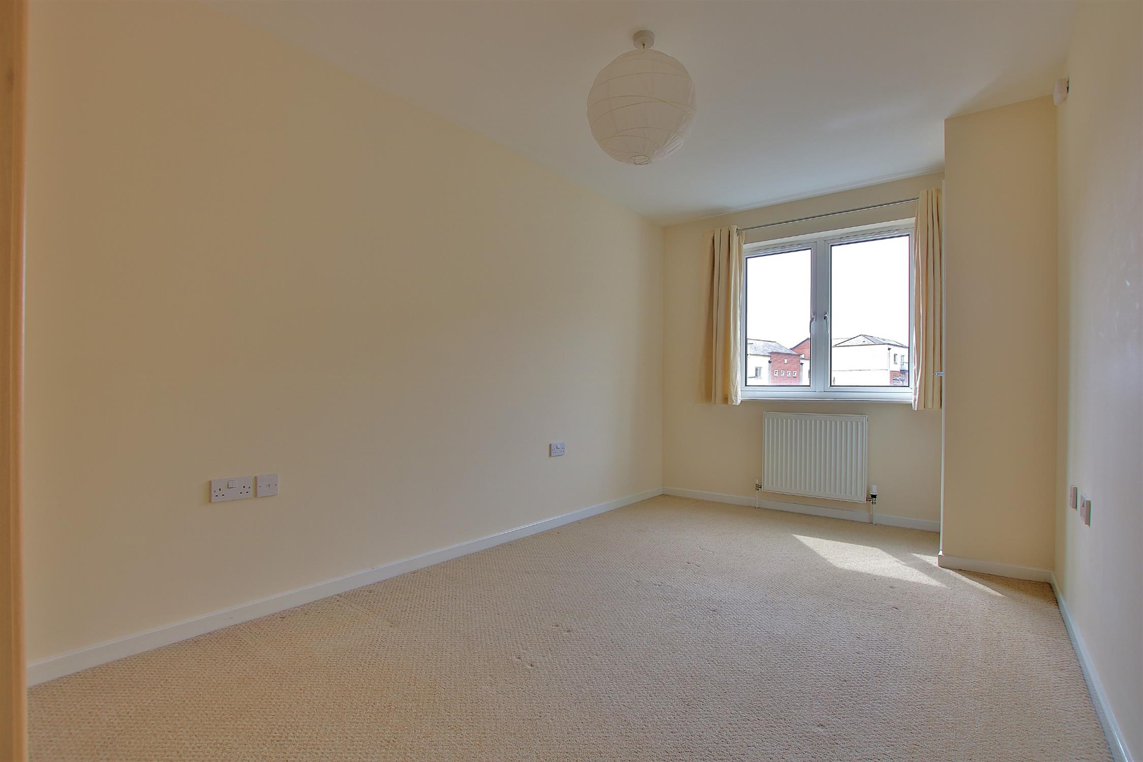 For Sale: Lower Canal Walk, Southampton, 2 Bedroom Property from ...