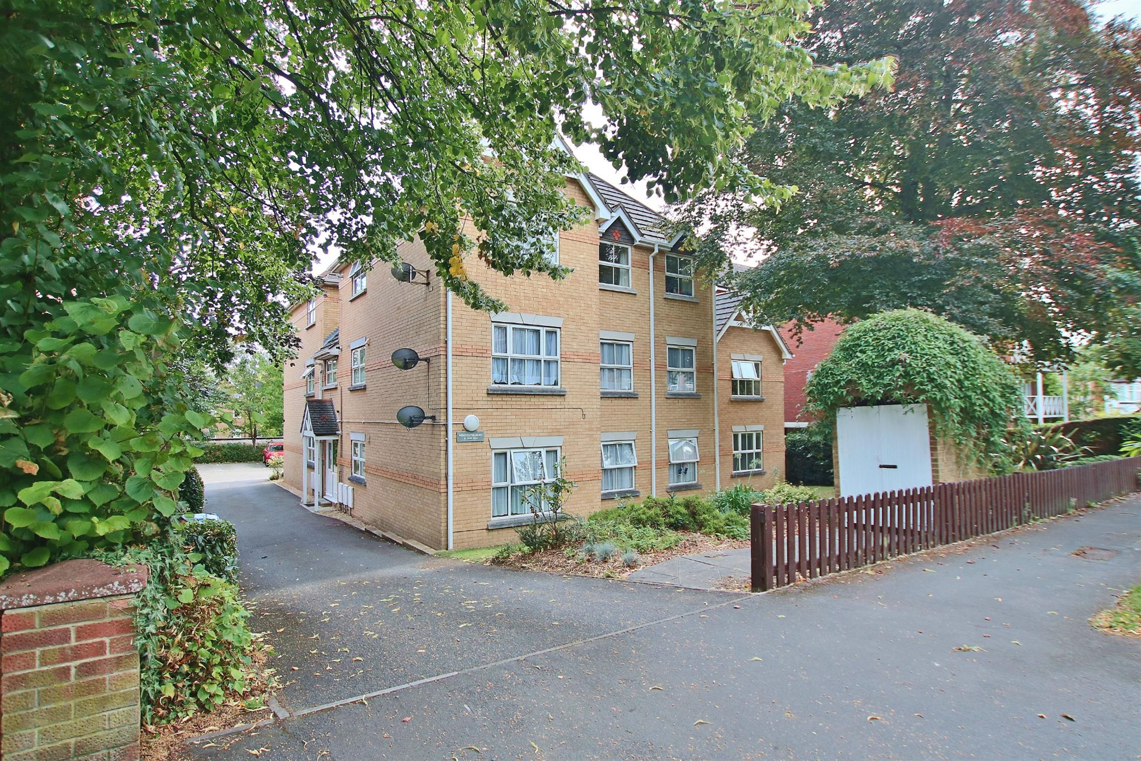 For Sale Highfield, Southampton, 2 Bedroom Property from Pearsons