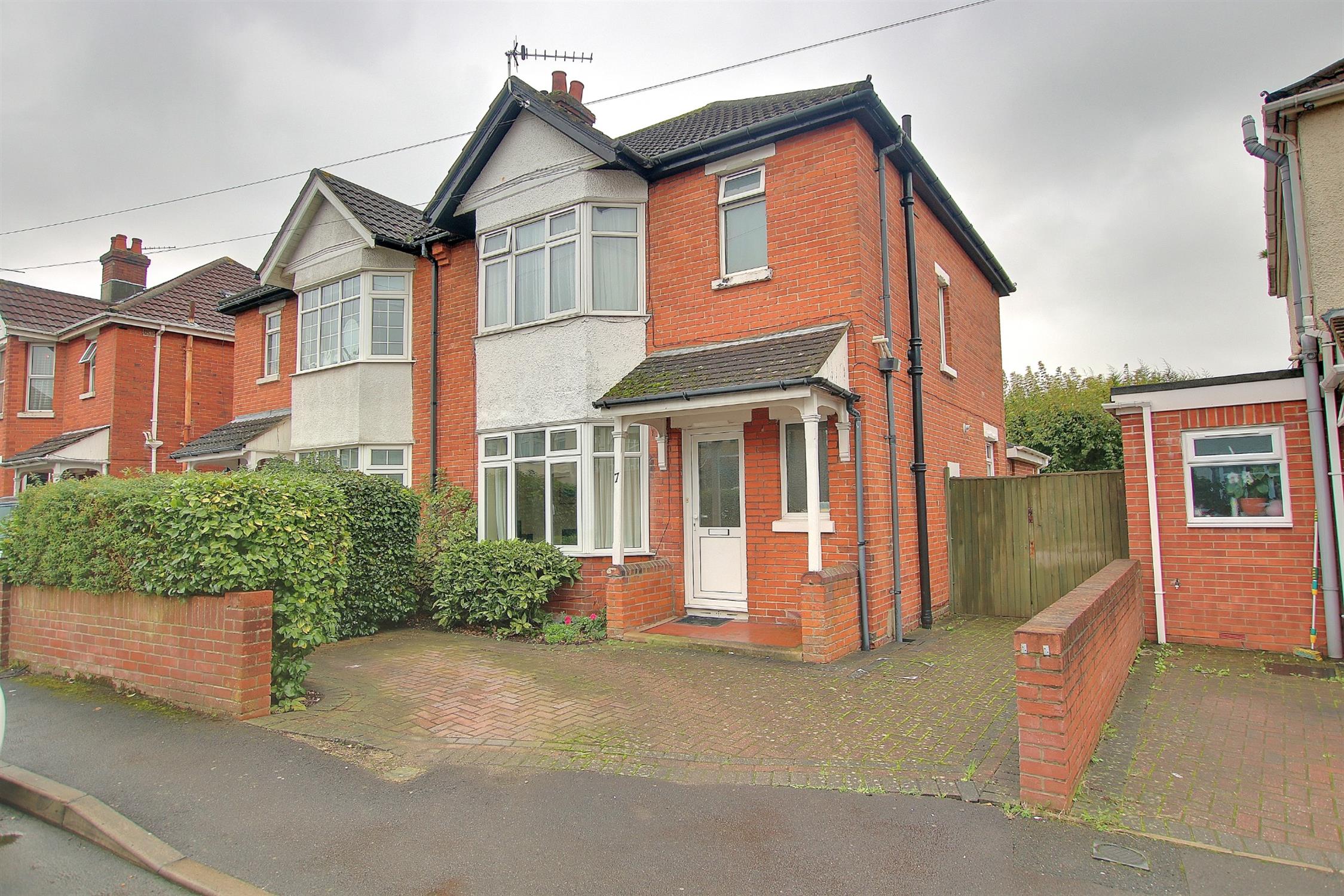For Sale Shirley, Southampton, 3 Bedroom Property from Pearsons Estate Agents