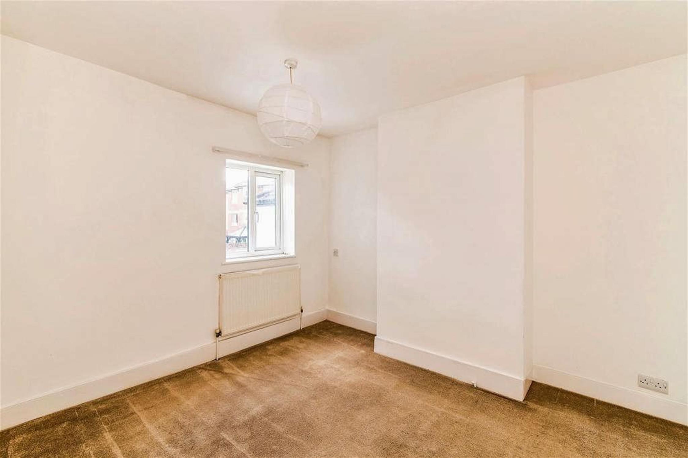 For Sale Central Southampton, 3 Bedroom Property from Pearsons Estate Agents