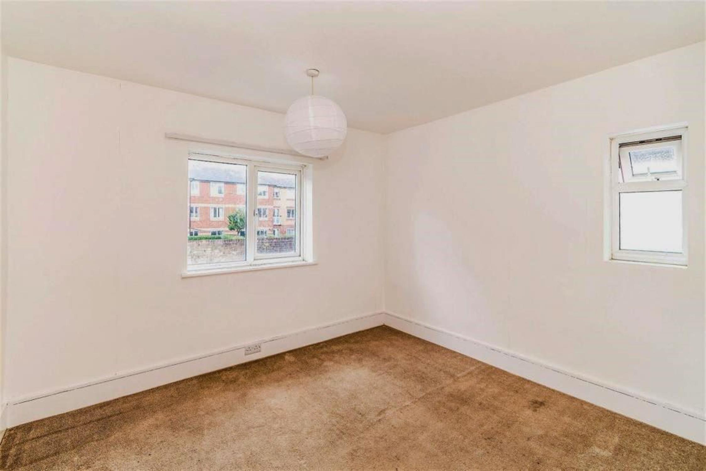 For Sale Central Southampton, 3 Bedroom Property from Pearsons Estate Agents