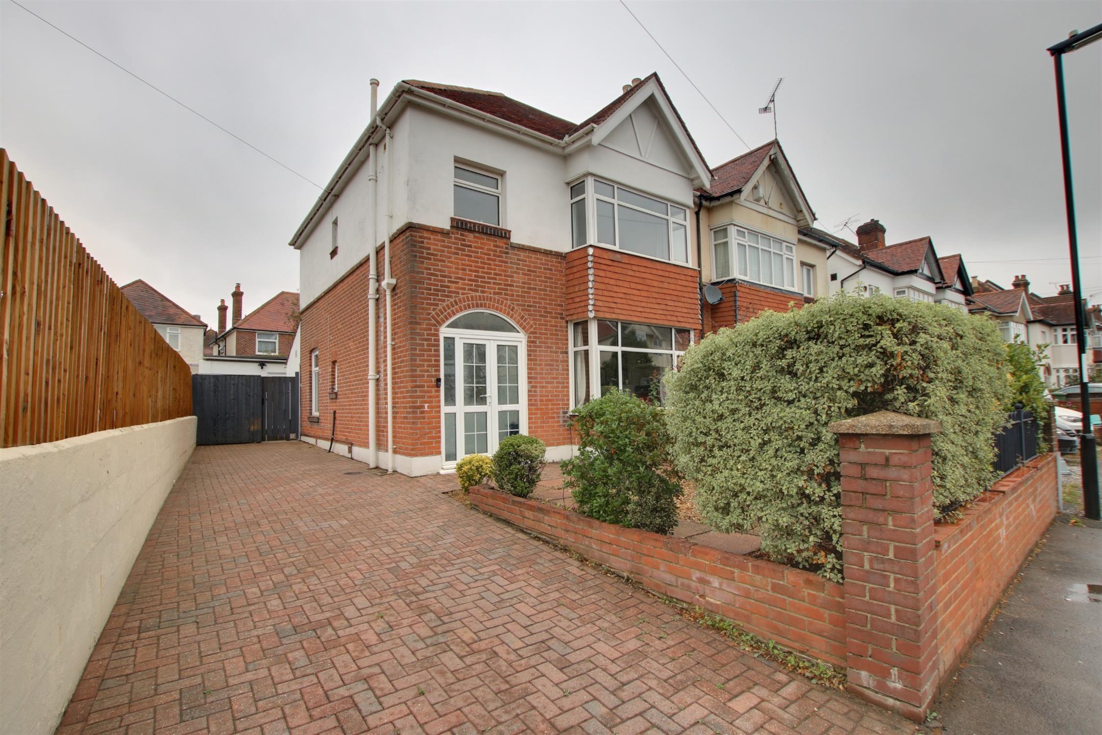 For Sale Shirley, Southampton, 3 Bedroom Property from Pearsons Estate Agents
