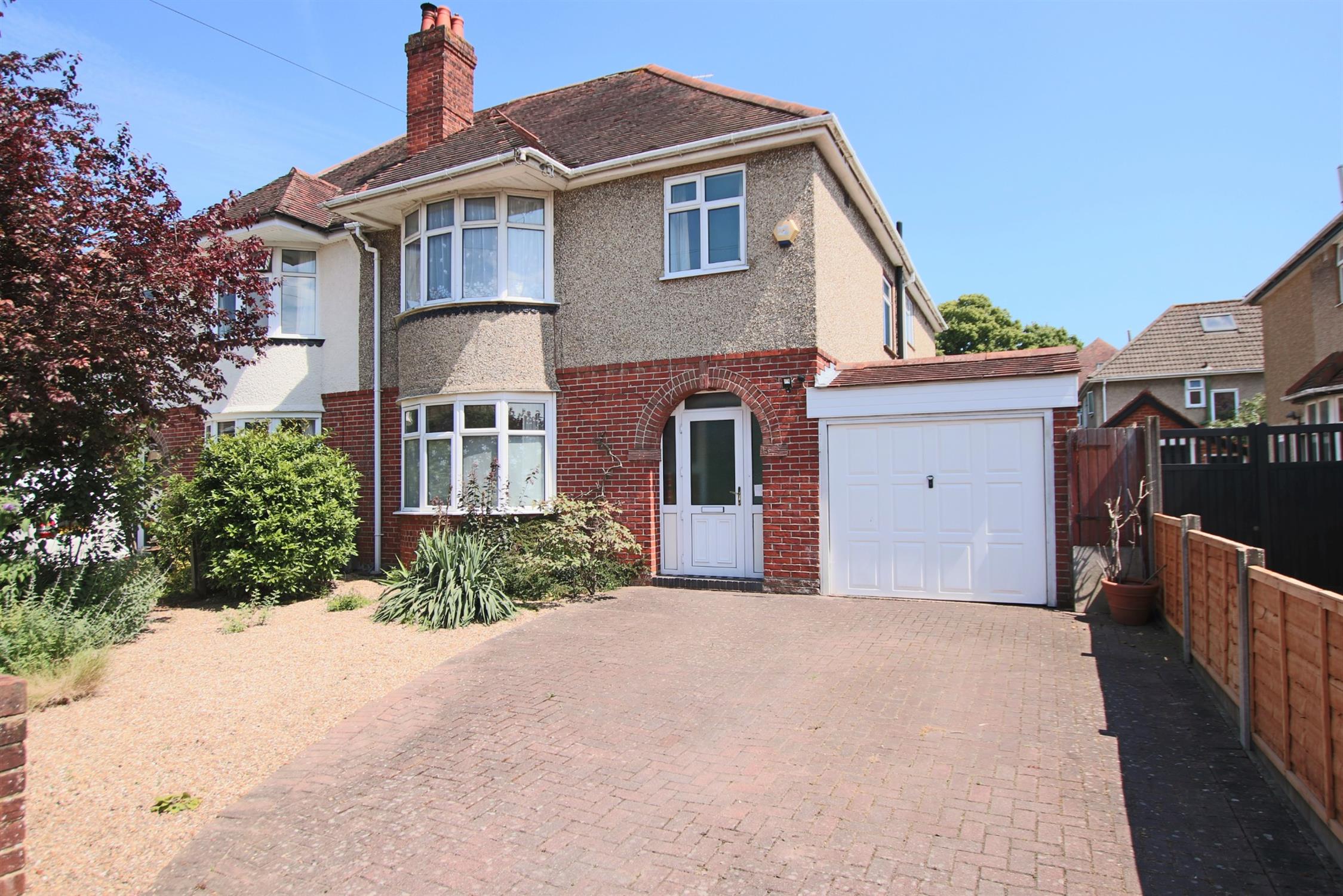 For Sale Upper Shirley, Southampton, 4 Bedroom Property from Pearsons Estate Agents