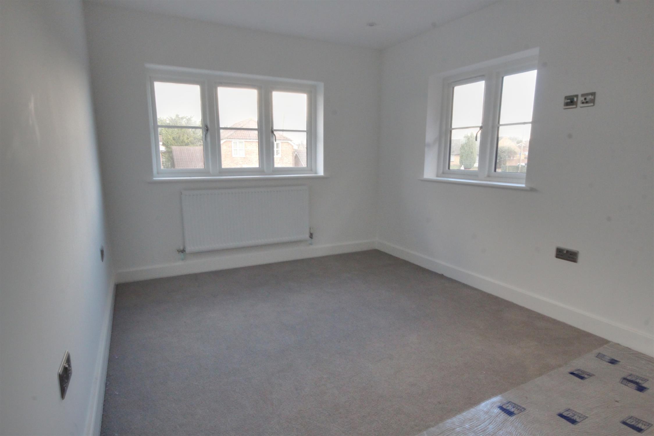 For Sale 157 Milton Road, Cowplain, Waterlooville, 2 Bedroom Property