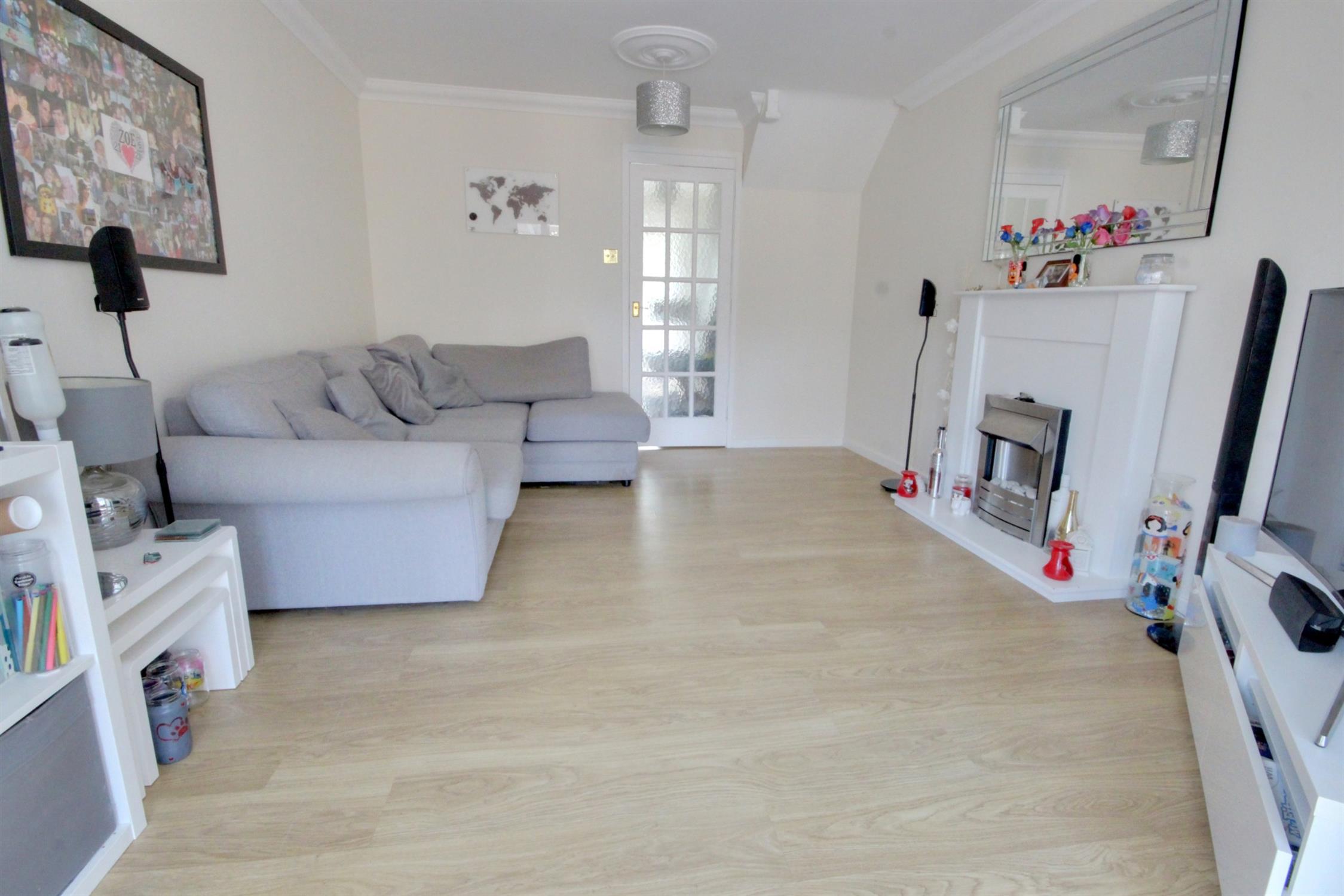 For Sale Waterlooville, 2 Bedroom Property from Pearsons Estate Agents