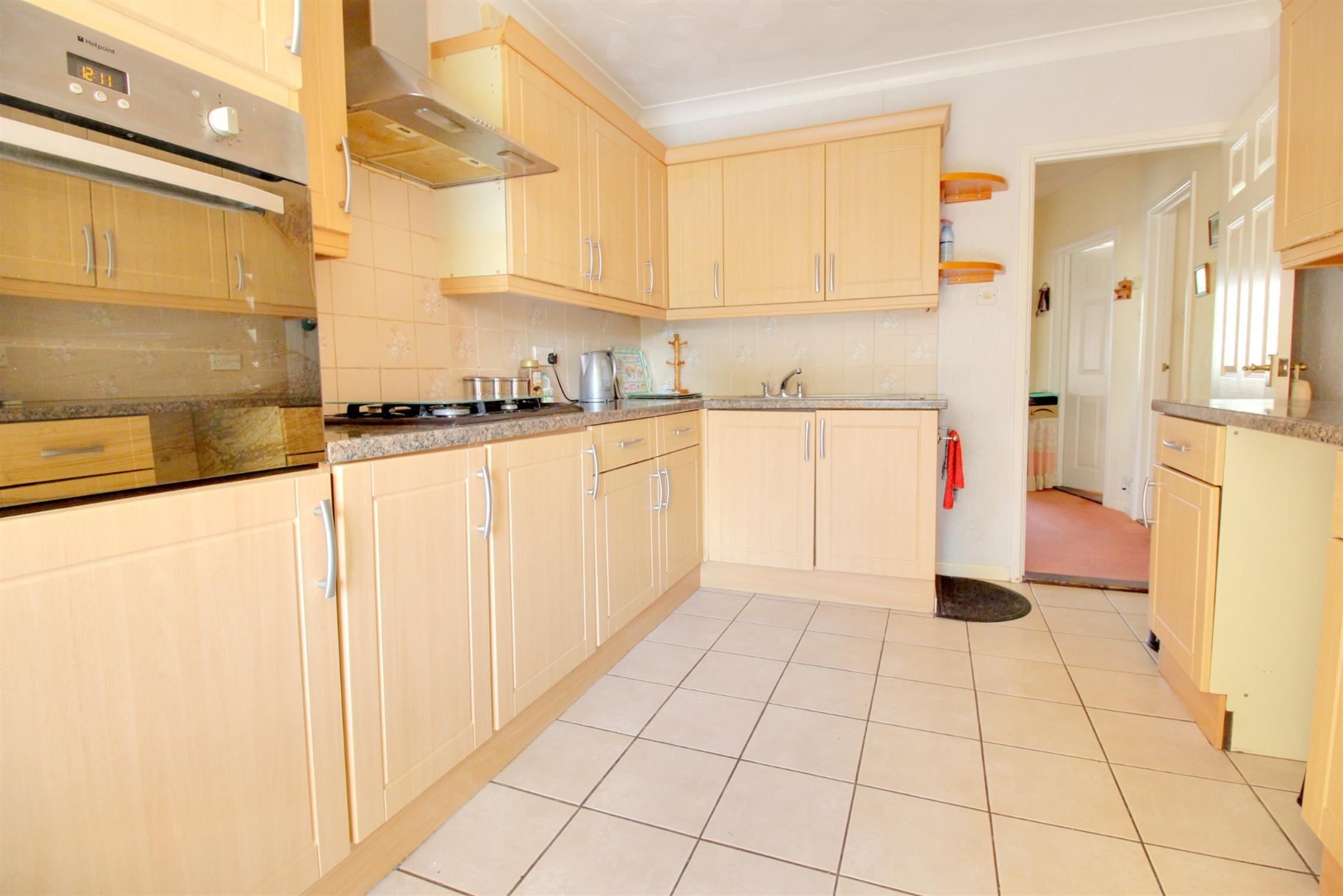 For Sale Cowplain, Waterlooville, 2 Bedroom Property from Pearsons