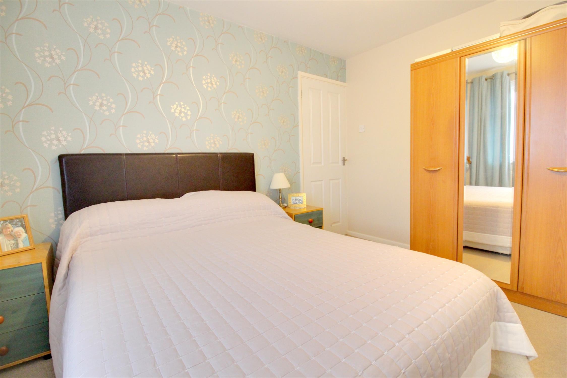 For Sale Waterlooville, 2 Bedroom Property from Pearsons Estate Agents