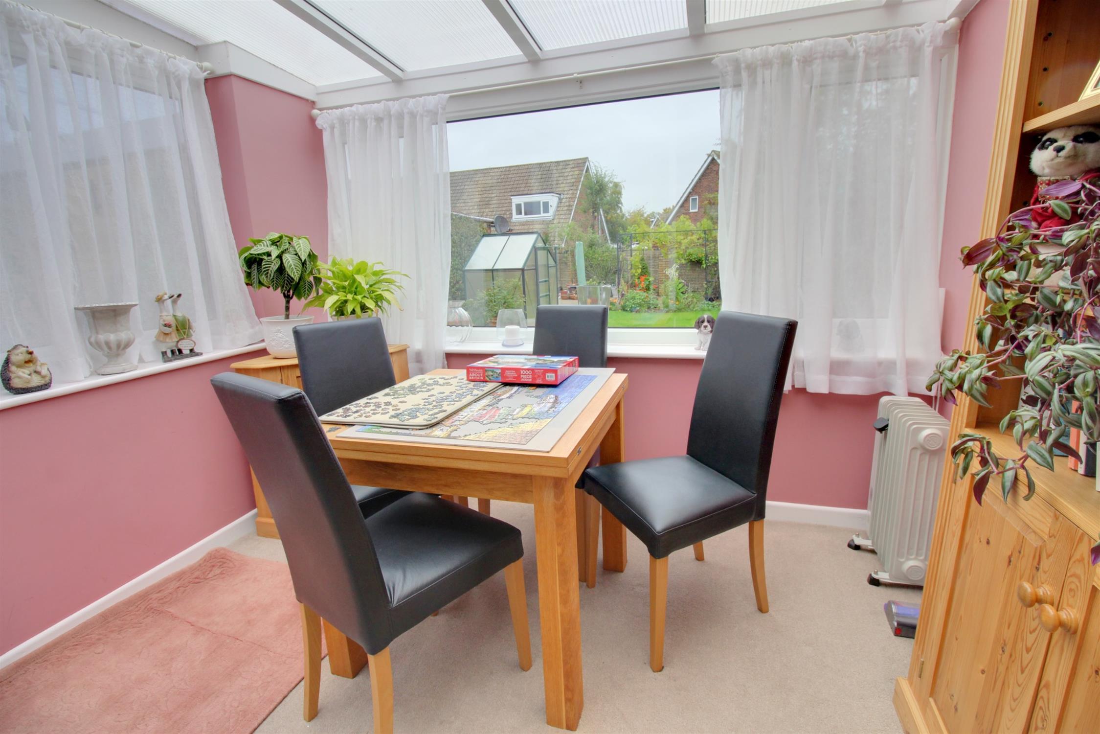For Sale Waterlooville, 2 Bedroom Property from Pearsons Estate Agents