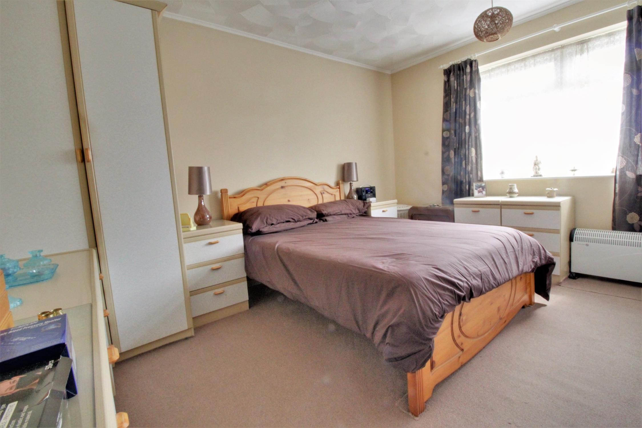 For Sale Hazleton Way, Horndean, Waterlooville, 3 Bedroom Property