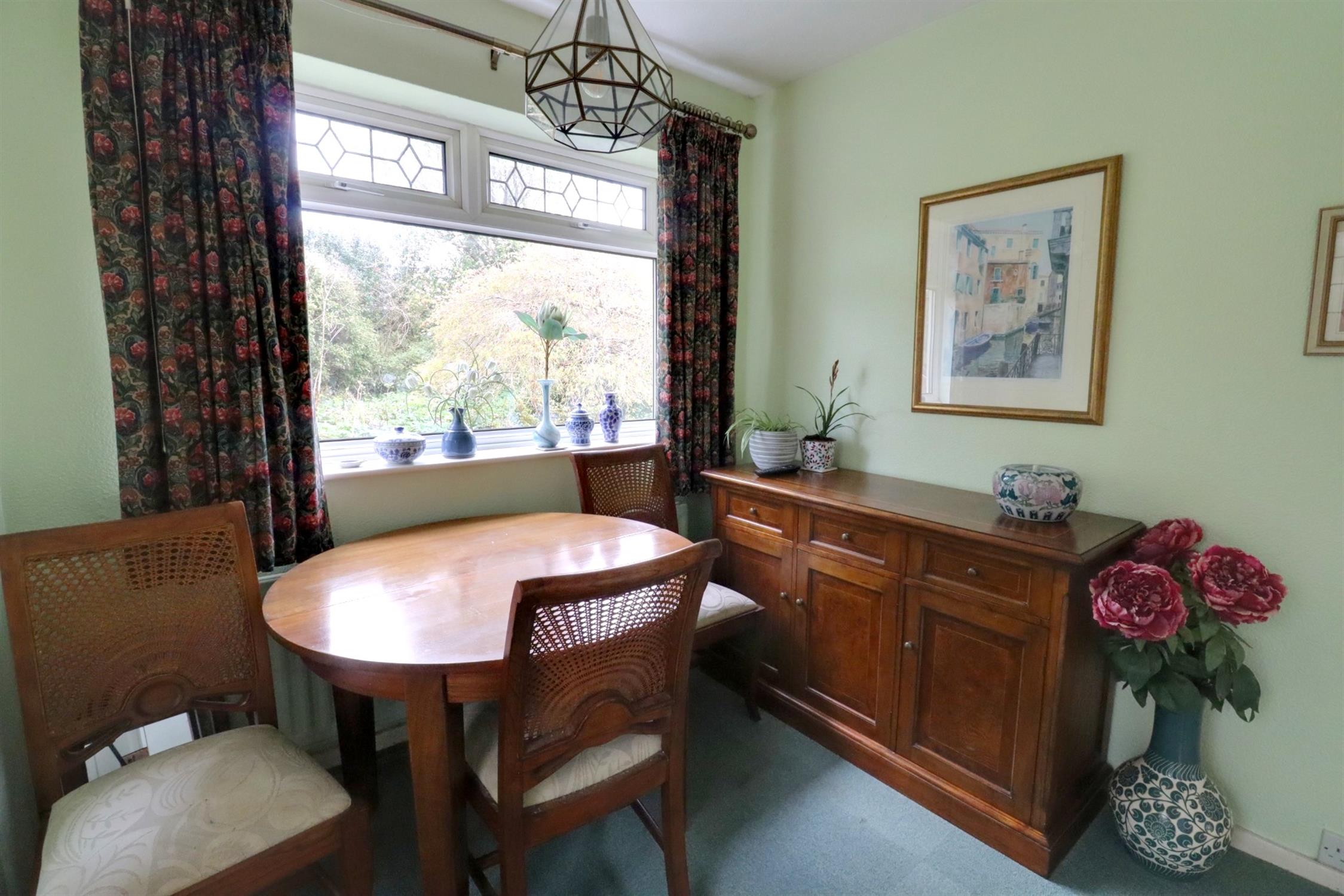 For Sale Ash Close, Cowplain, 2 Bedroom Property from Pearsons Estate