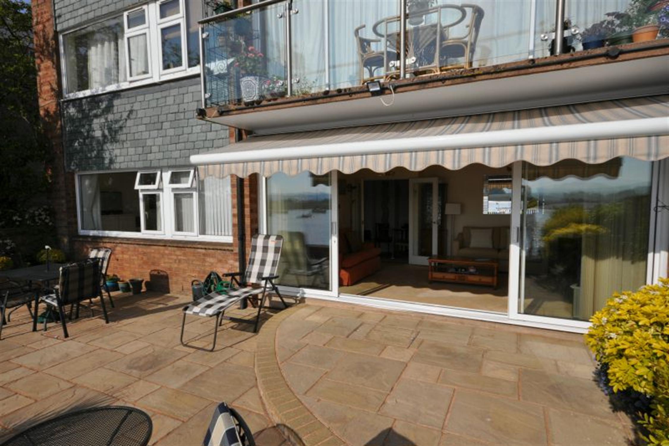 Flat for sale in STRAND COURT, TOPSHAM, NR EXETER, DEVON EX3 0AZ Hall