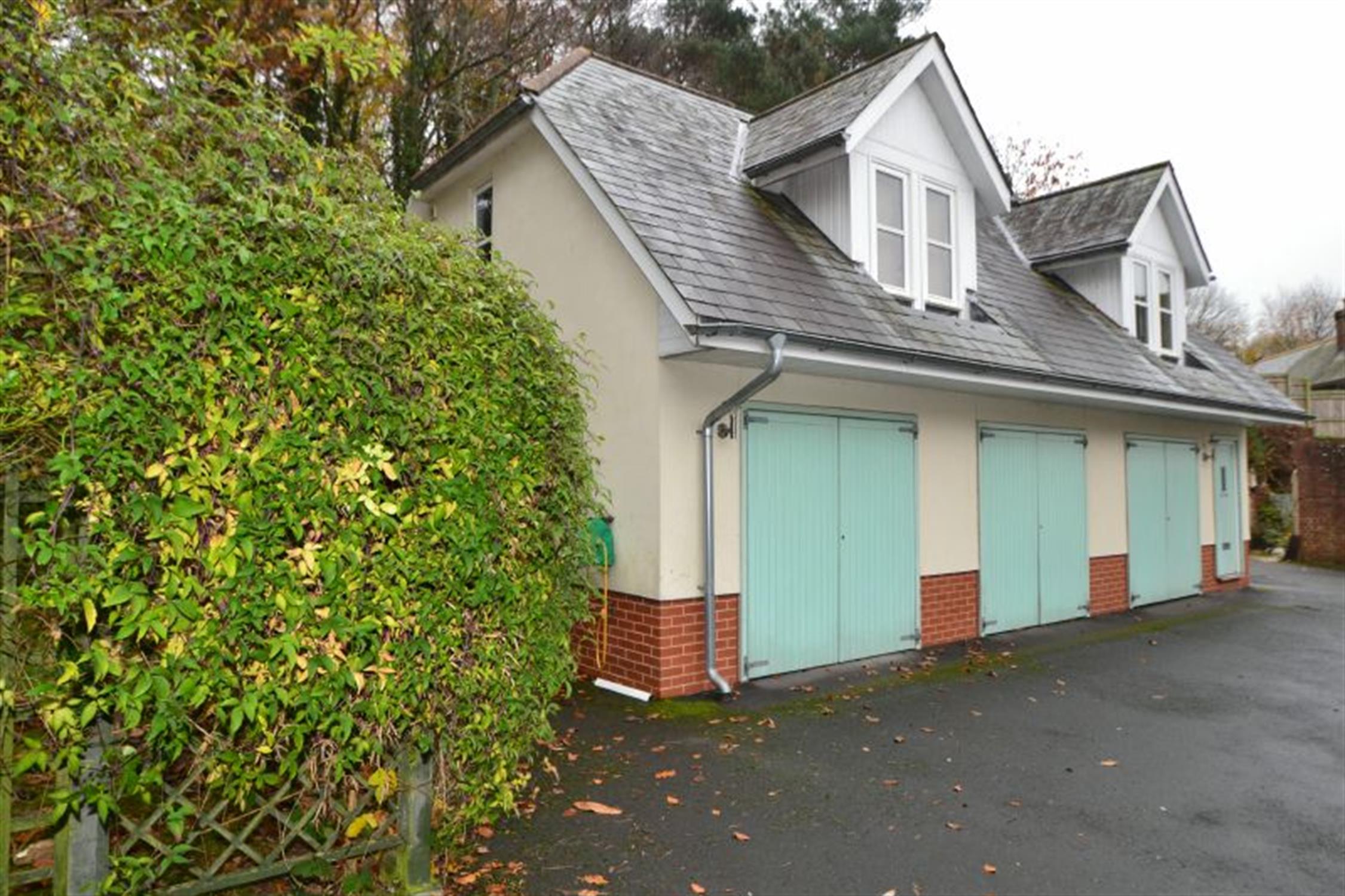 Detached House for sale in TOPSHAM ROAD, EXETER, DEVON EX2 6EX Hall & Scott Estate Agents