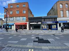 Estate Agents in Slough : Focus Commercial : 0 Bedroom Shop : 141 High Street Slough SL1 1DH <b>similar required</b> : £45,000 pa : Click here for more details on this property
