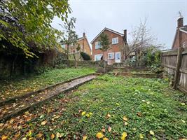 Estate Agents in Lettings : Chiltern Hills : 3 Bedroom Detached House : Hughenden Avenue, Wycombe : Guide Price £475,000 : Click here for more details on this property