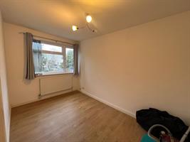 Estate Agents in Lettings : Chiltern Hills : 2 Bedroom Apartment : Patricia Close, : Guide Price £275,000 : Click here for more details on this property