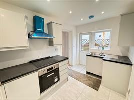 Estate Agents in Lettings : Chiltern Hills : 4 Bedroom Semi-Detached House : Amersham Road, High Wycombe : £2,200 pcm : Click here for more details on this property