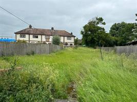 Estate Agents in Lettings : Chiltern Hills : 4 Bedroom Semi-Detached House : Churchill Avenue, Aylesbury : £3,200 pcm : Click here for more details on this property