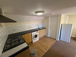 Estate Agents in Lettings : Chiltern Hills : 1 Bedroom Flat : 49 - 50 Oxford Road, : £975 pcm : Click here for more details on this property