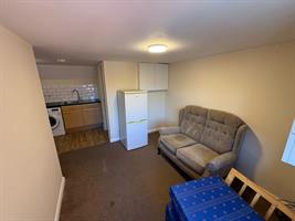 Estate Agents in Lettings : Chiltern Hills : 1 Bedroom Flat : 49 - 50 Oxford Road, : £975 pcm : Click here for more details on this property