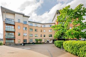 Estate Agents in Lettings : Chiltern Hills : 2 Bedroom Apartment : Millgate, High Wycombe : Guide Price £205,000 : Click here for more details on this property