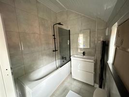 Estate Agents in Lettings : Chiltern Hills : 1 Bedroom Apartment : Station Road, : £1,200 pcm : Click here for more details on this property