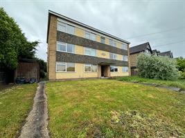 Estate Agents in Lettings : Chiltern Hills : 2 Bedroom Apartment : Cornwall House, Uxbridge : £1,750 pcm : Click here for more details on this property