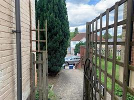 Estate Agents in Lettings : Chiltern Hills : 4 Bedroom Semi-Detached House : Hughenden Road, Hp13 : £175 pw : Click here for more details on this property
