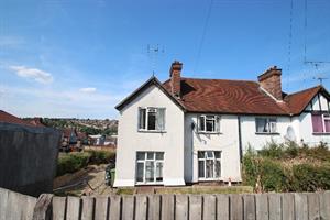 Estate Agents in Lettings : Chiltern Hills : 5 Bedroom Semi-Detached House : Suffield Road, Hp11 : £170 pw : Click here for more details on this property