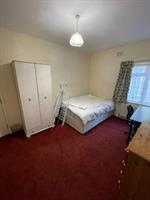 Estate Agents in Lettings : Chiltern Hills : 0 Bedroom House Share : Queens Road, Hp13 : £600 pcm : Click here for more details on this property