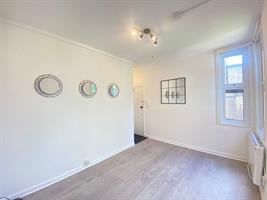 Estate Agents in Lettings : Chiltern Hills : 0 Bedroom Flat : Priory Road, Hp13 : £1,000 pcm : Click here for more details on this property