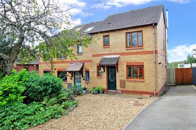 Clos Yr Alarch, Thornhill, Cardff