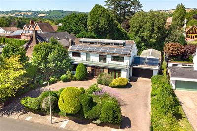 Heol Y Delyn, Lisvane, Cardiff