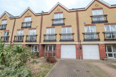 Adventurers Quay, Cardiff