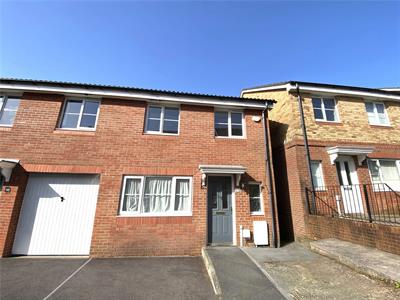 Cottingham Drive, Pontprennau, Caerdydd, Cottingham Drive