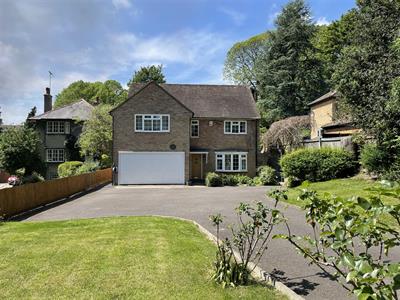 Amersham Hill, High Wycombe - No Onward Chain