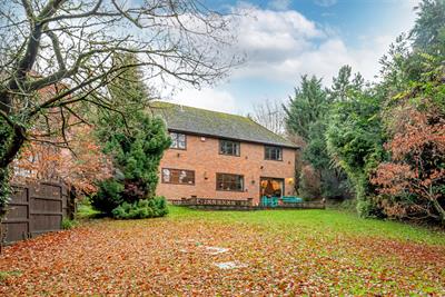 Daws Hill Lane, High Wycombe