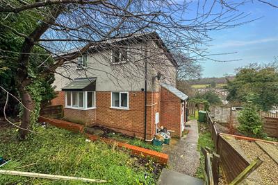 Tilling Crescent, High Wycombe