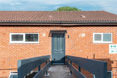 Longland Way, High Wycombe