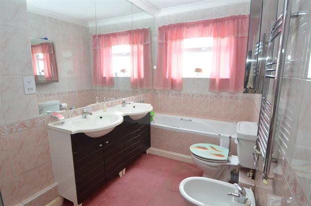 Master En-suite