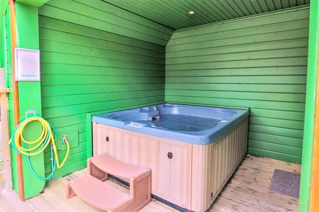 Balcony With Hot Tub