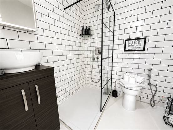 Ensuite Shower Room