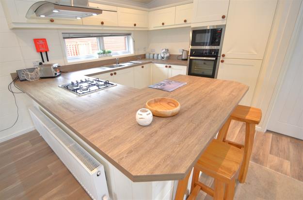 Fitted Kitchen With Integrated Appliances