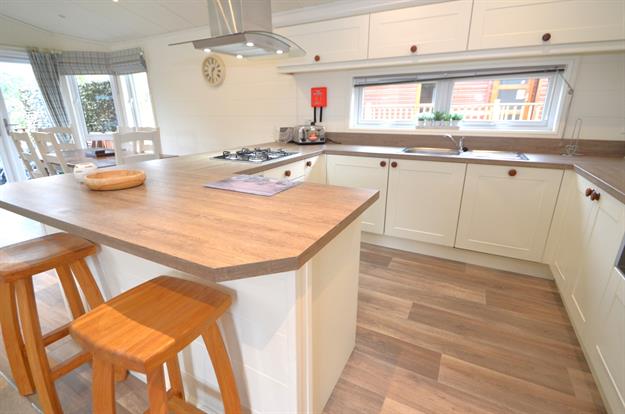 Fitted Kitchen With Integrated Appliances