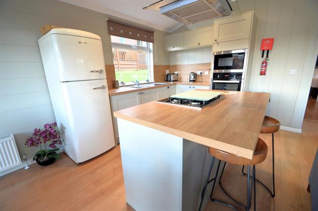 Fitted Kitchen With Integrated Appliances